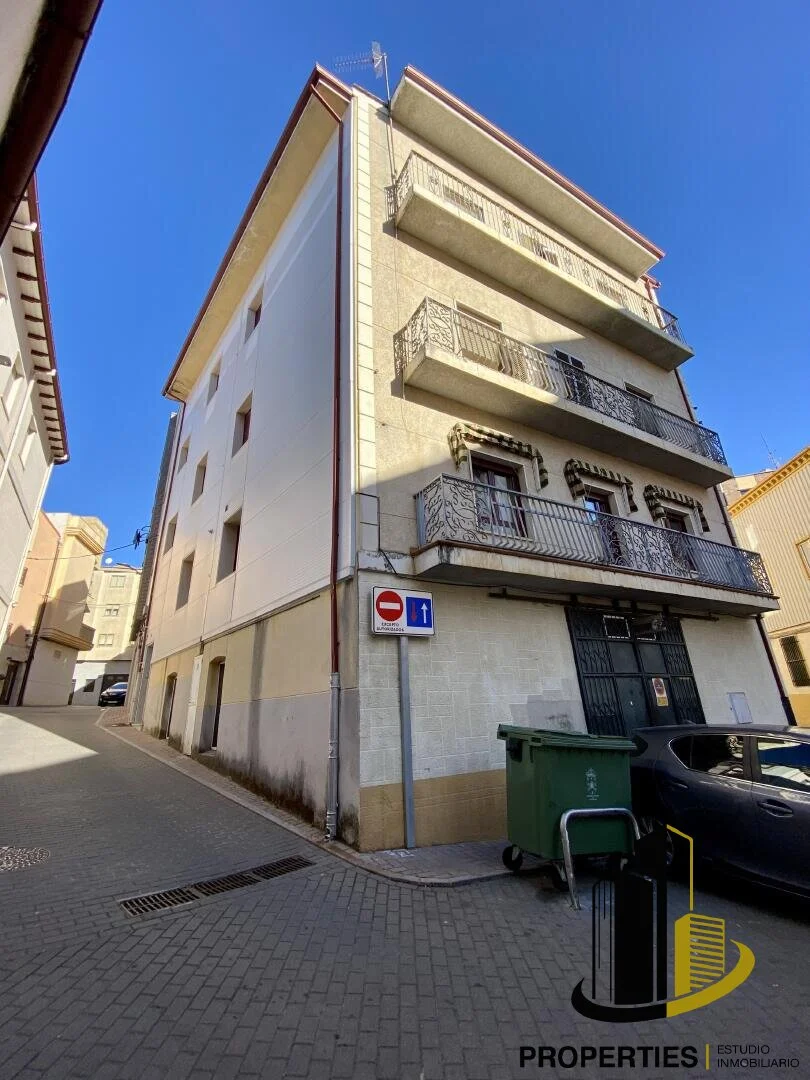 Edificio céntrico en Guijuelo, 496 m²