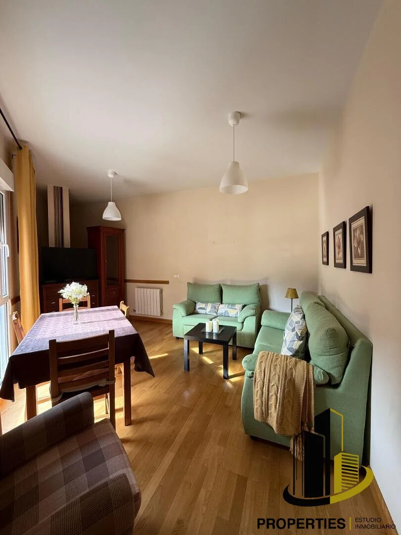 Ground-floor Béjar flat, three bedrooms