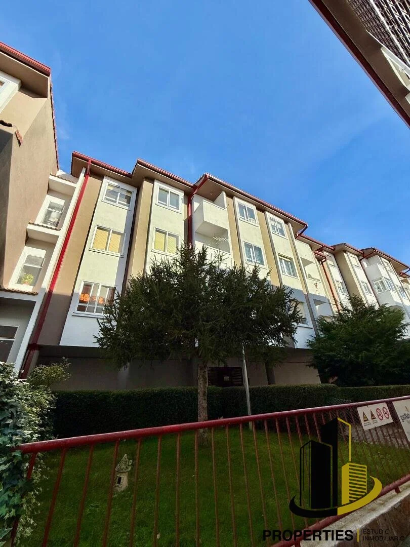 Piso amueblado de 3 dormitorios en Ledrada