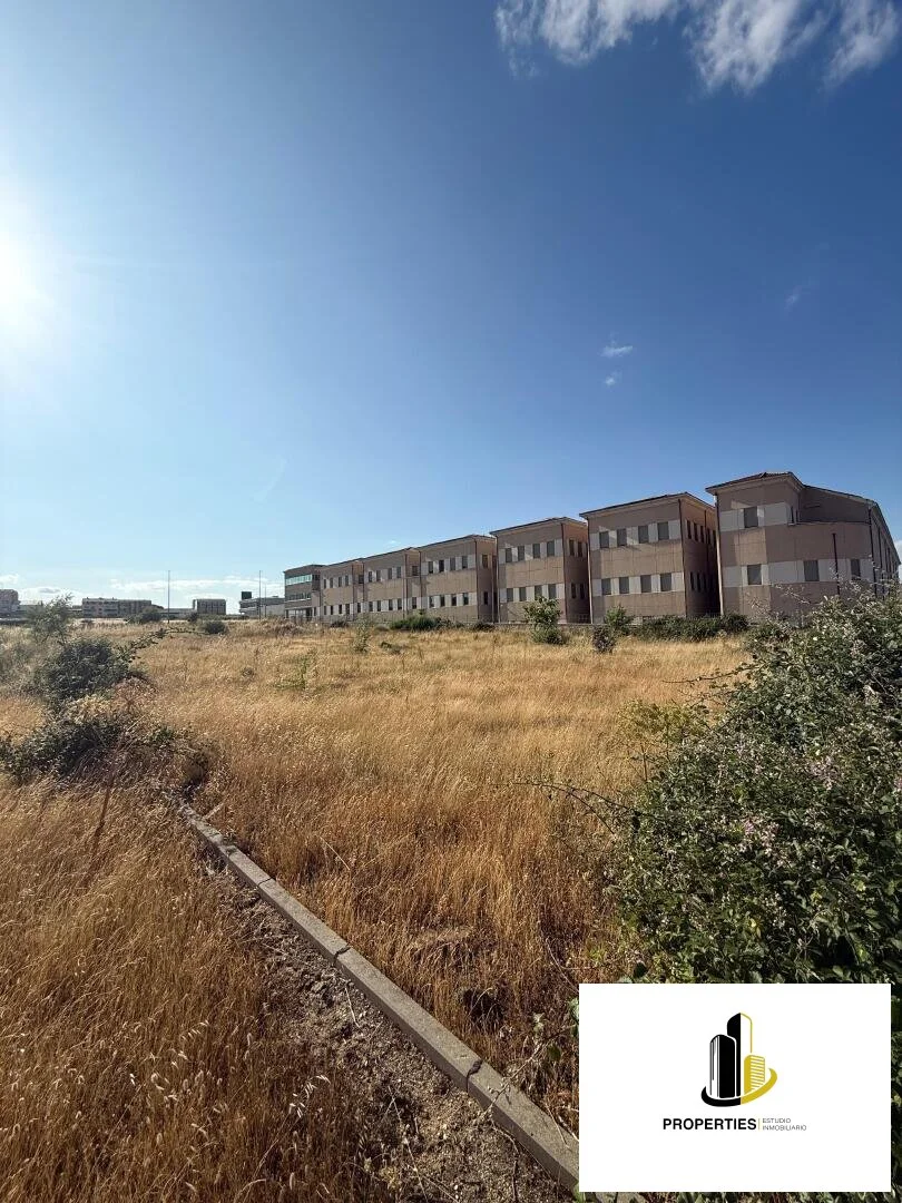 Terreno industrial en Guijuelo, 2.814 m²