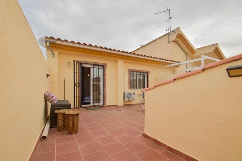 Two-storey Cúllar Vega duplex, terrace