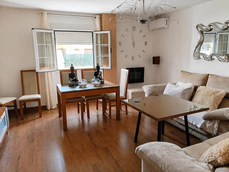 Renovated Pulianillas Flat, Three Bedrooms