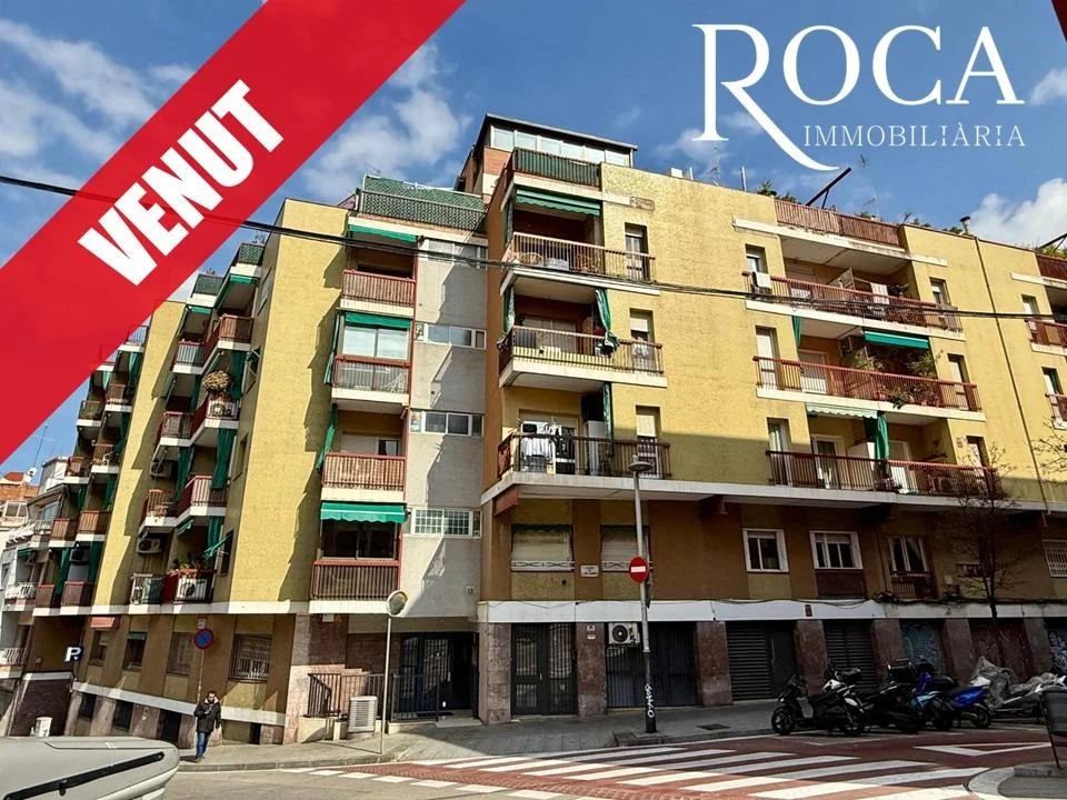 Three-bedroom flat in El Guinardó