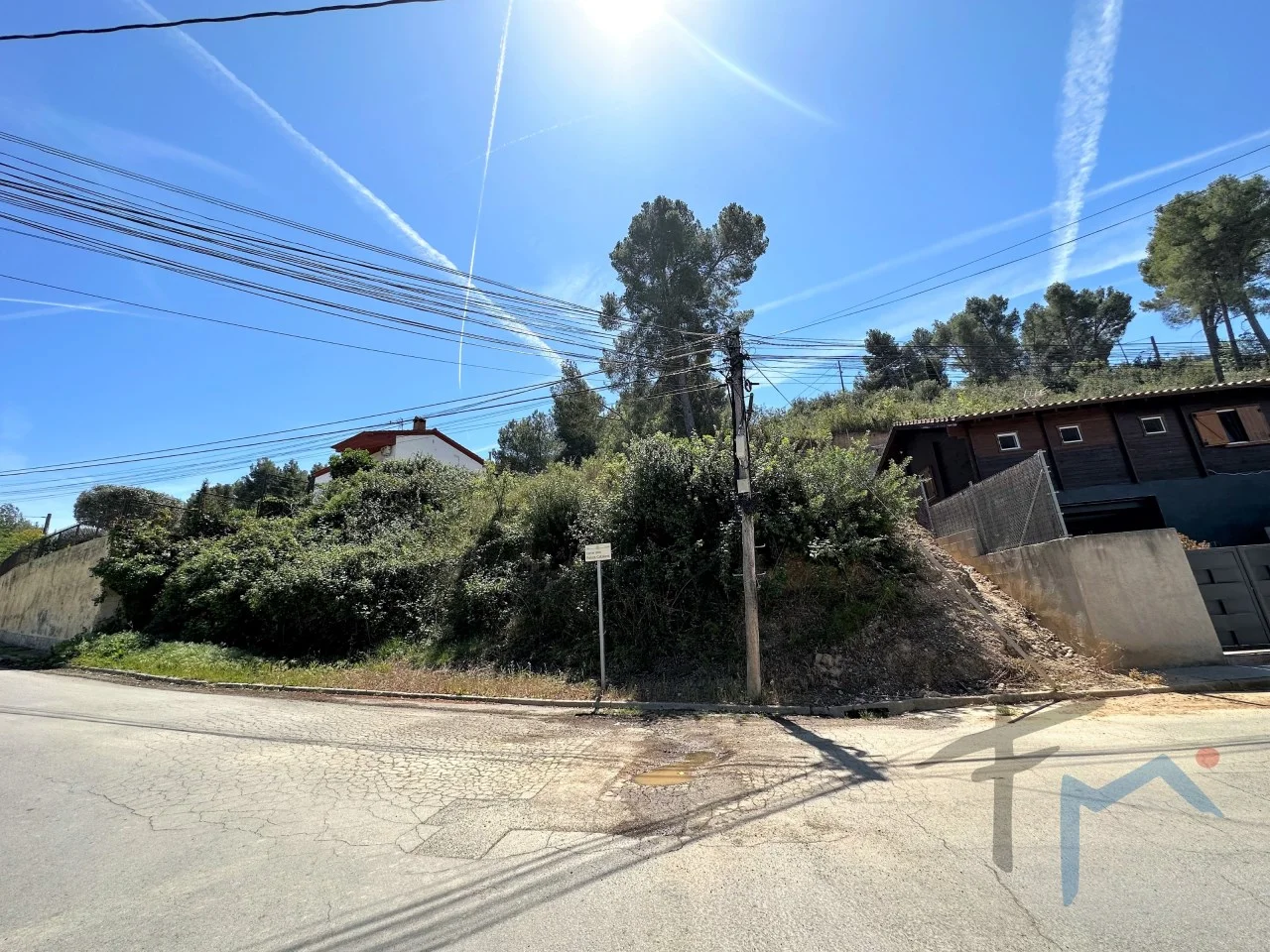 Parcela soleada en Can Canals, 688 m²