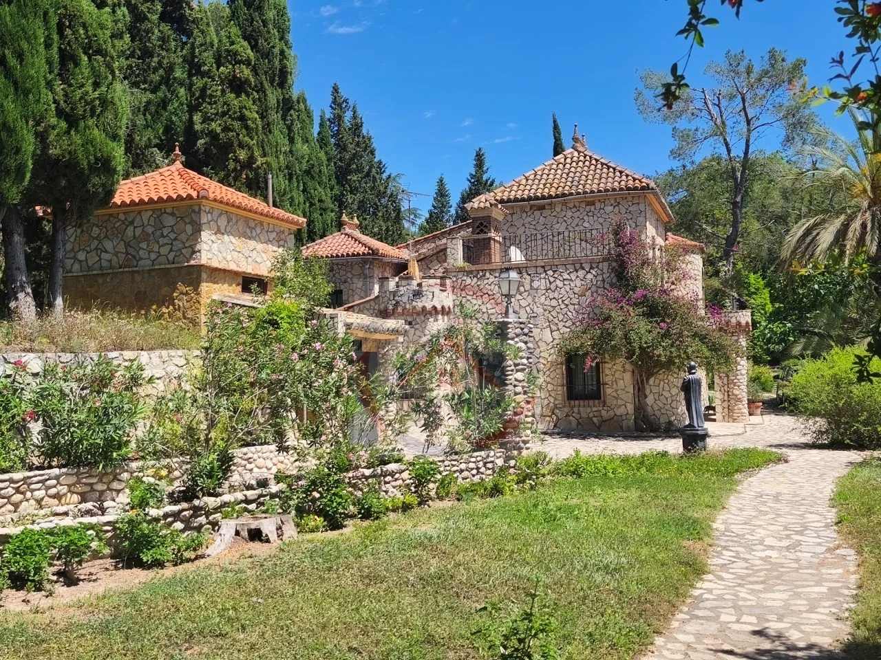 Xàtiva villa, 5,045 m² plot