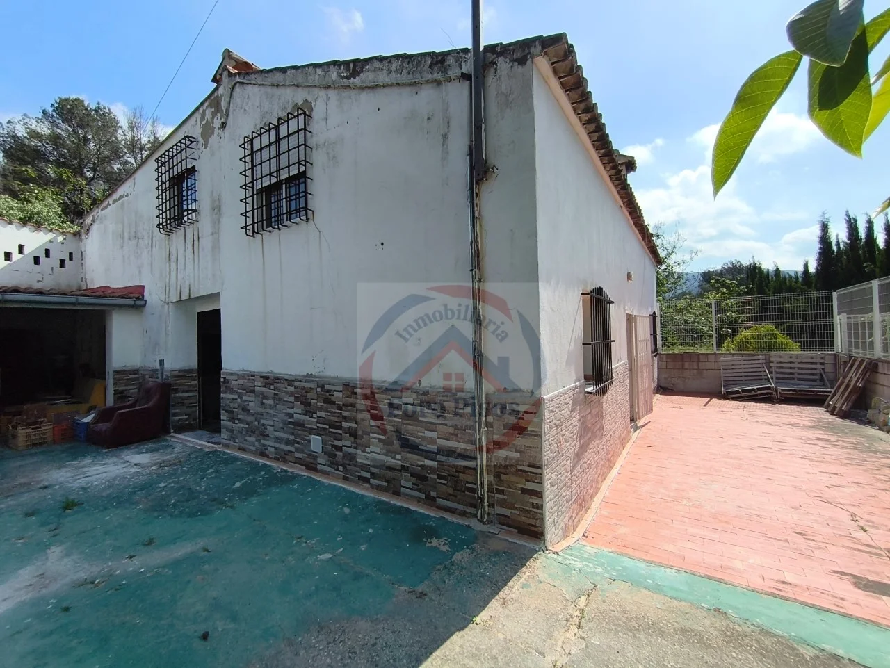Casa rural con parcela de 5.264 m²