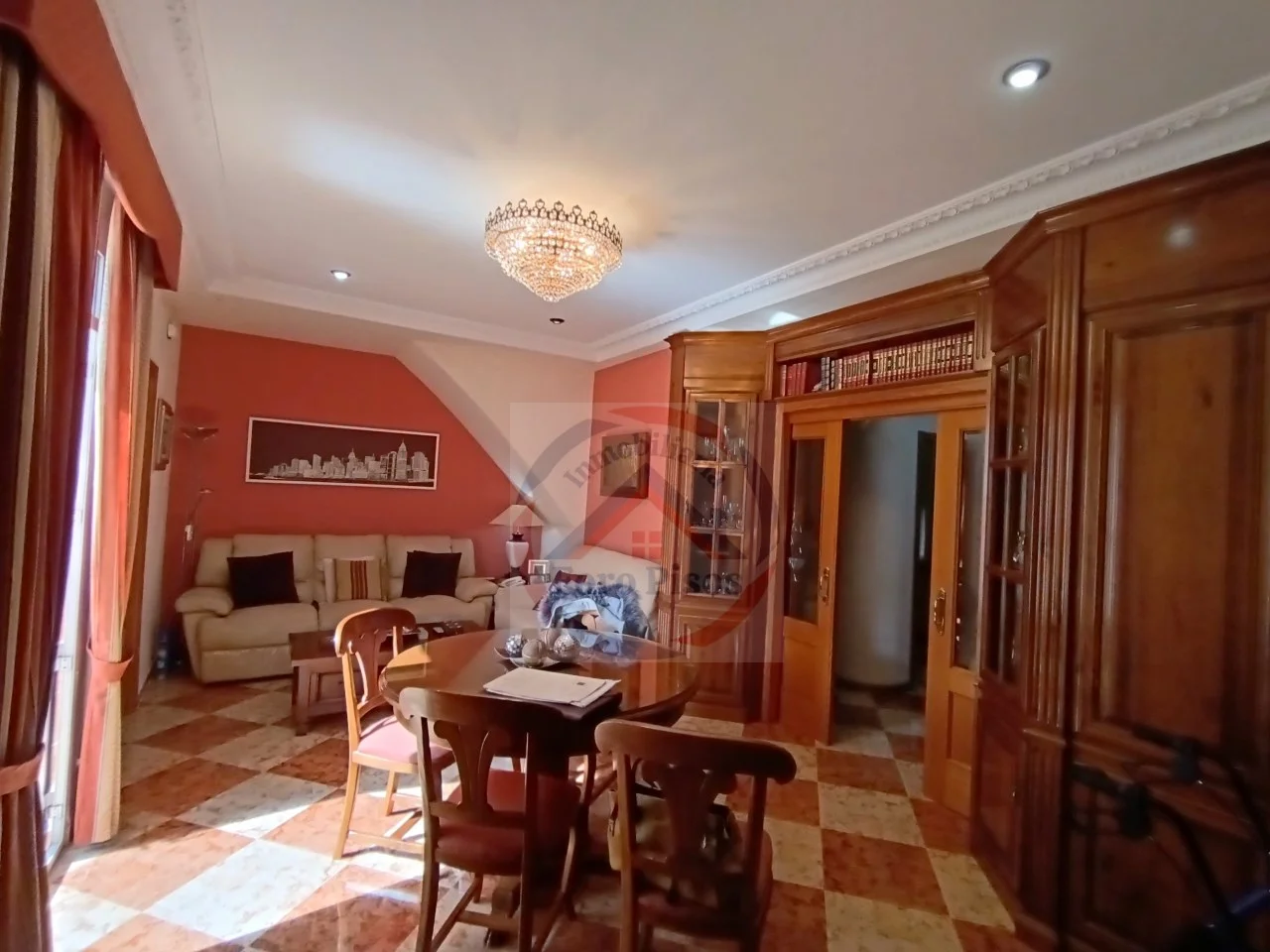 Spacious Aielo duplex with six bedrooms