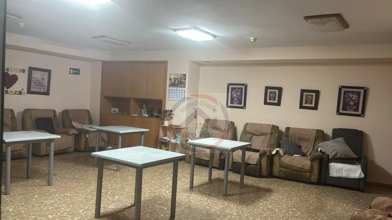 Operating care residence, 24 bedrooms