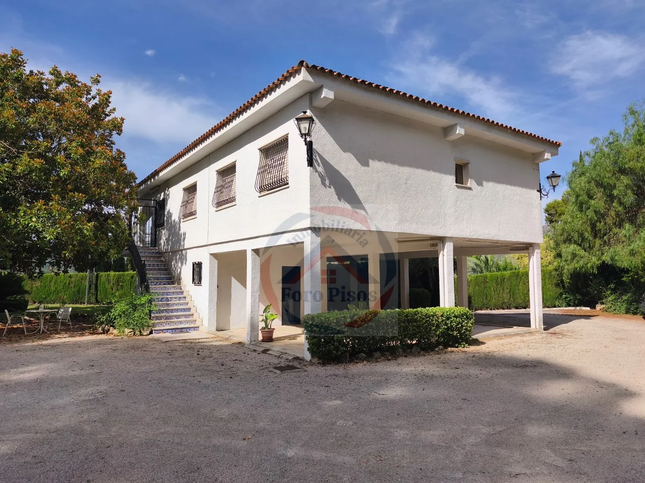 Villa en Xàtiva con piscina y privacidad