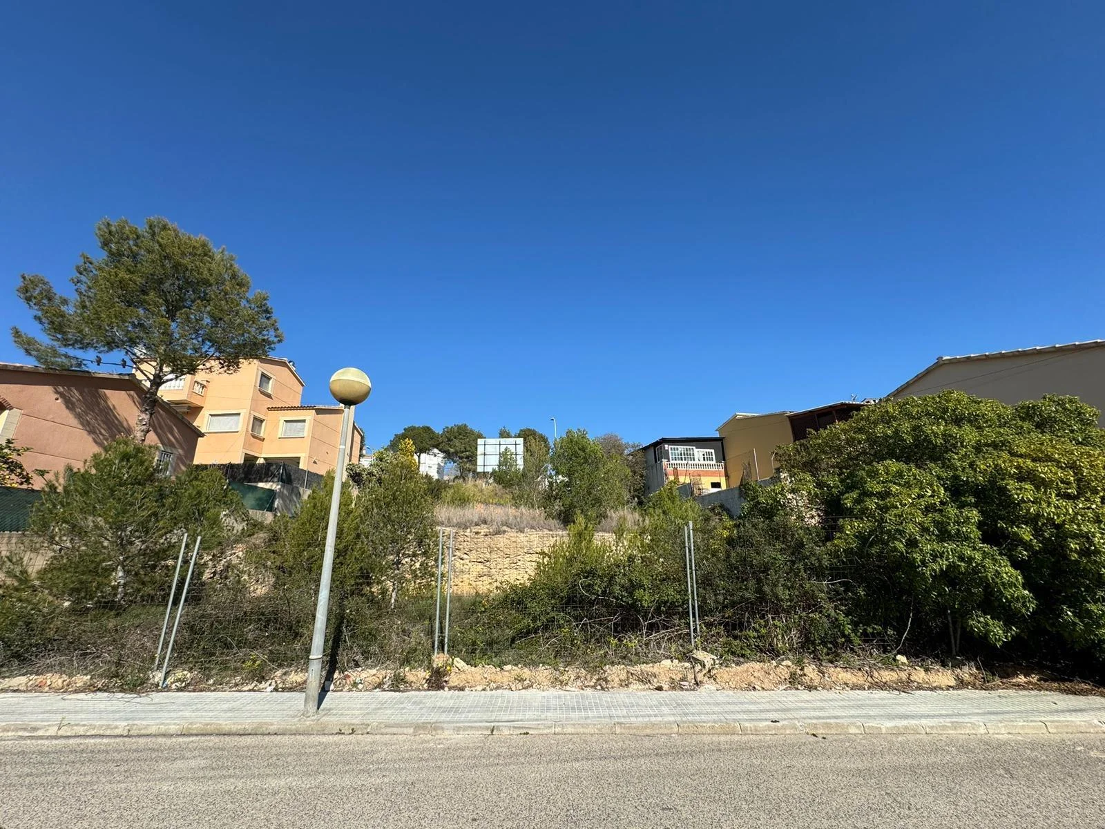 Terreno urbano en El Castell, 1.200 m²