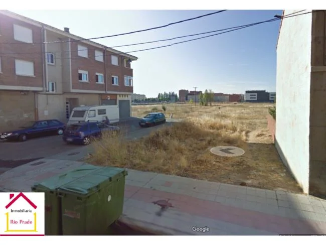 Plot in León, 183 m²