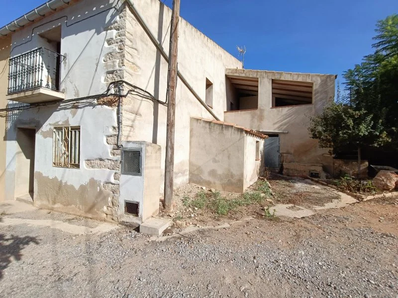 Masía para restaurar de 450 m²