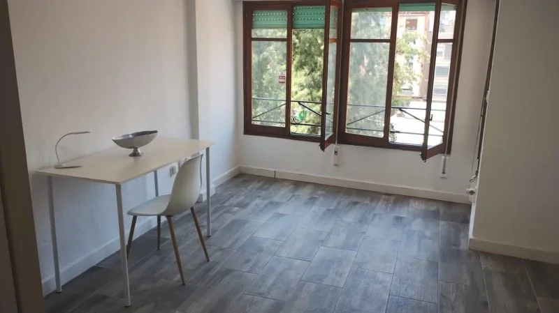 Reformed exterior flat near TRAM