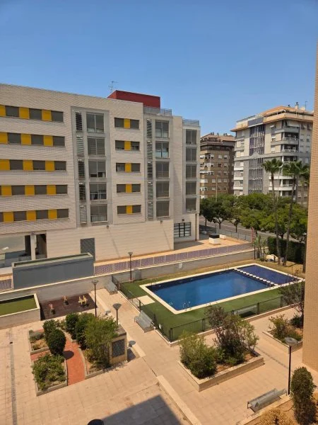 Spacious exterior flat, 4 bedrooms