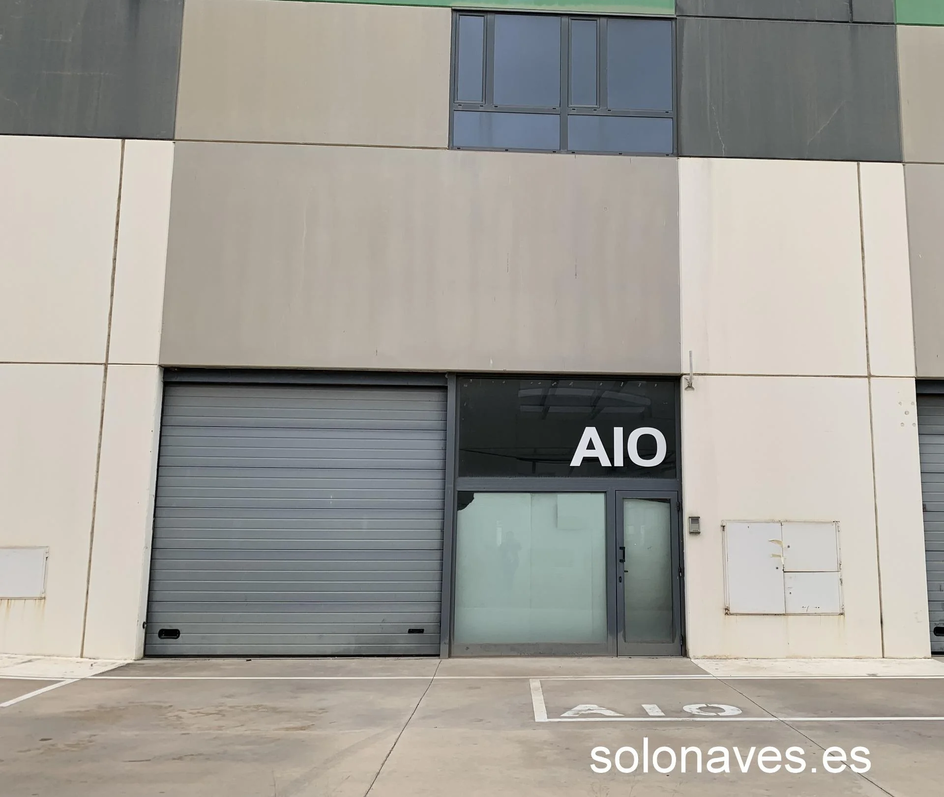 Industrial warehouse in Zaragoza, 198 m²