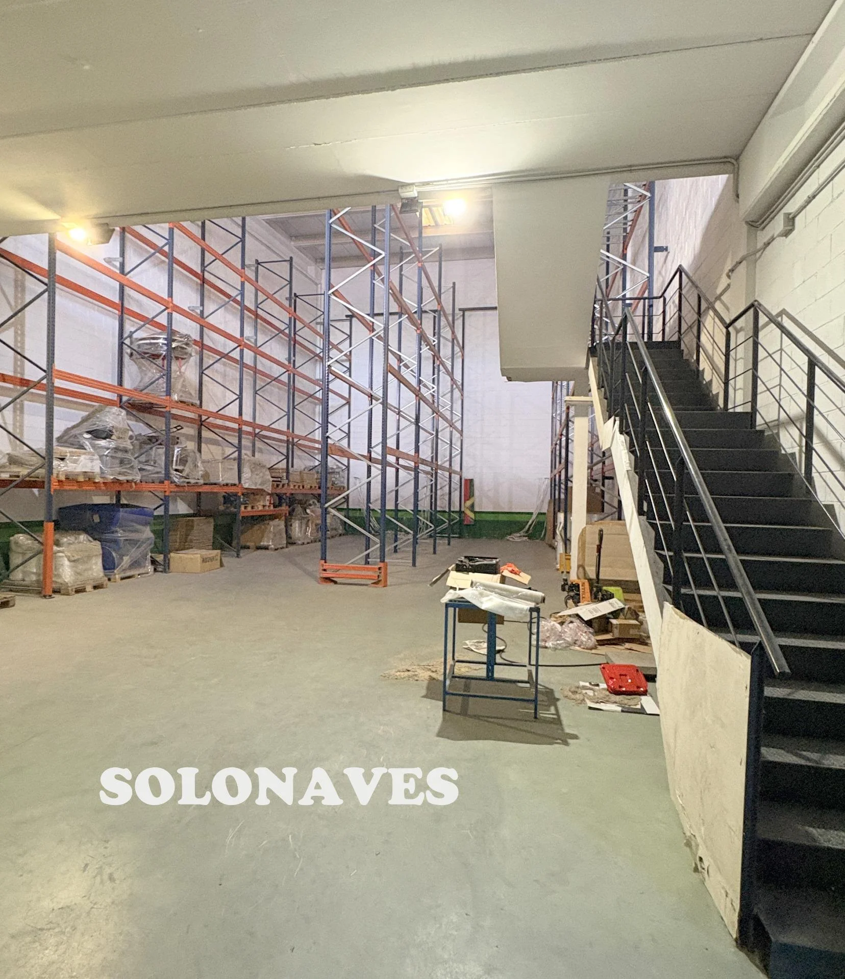 Three industrial units, 838 m², Zaragoza