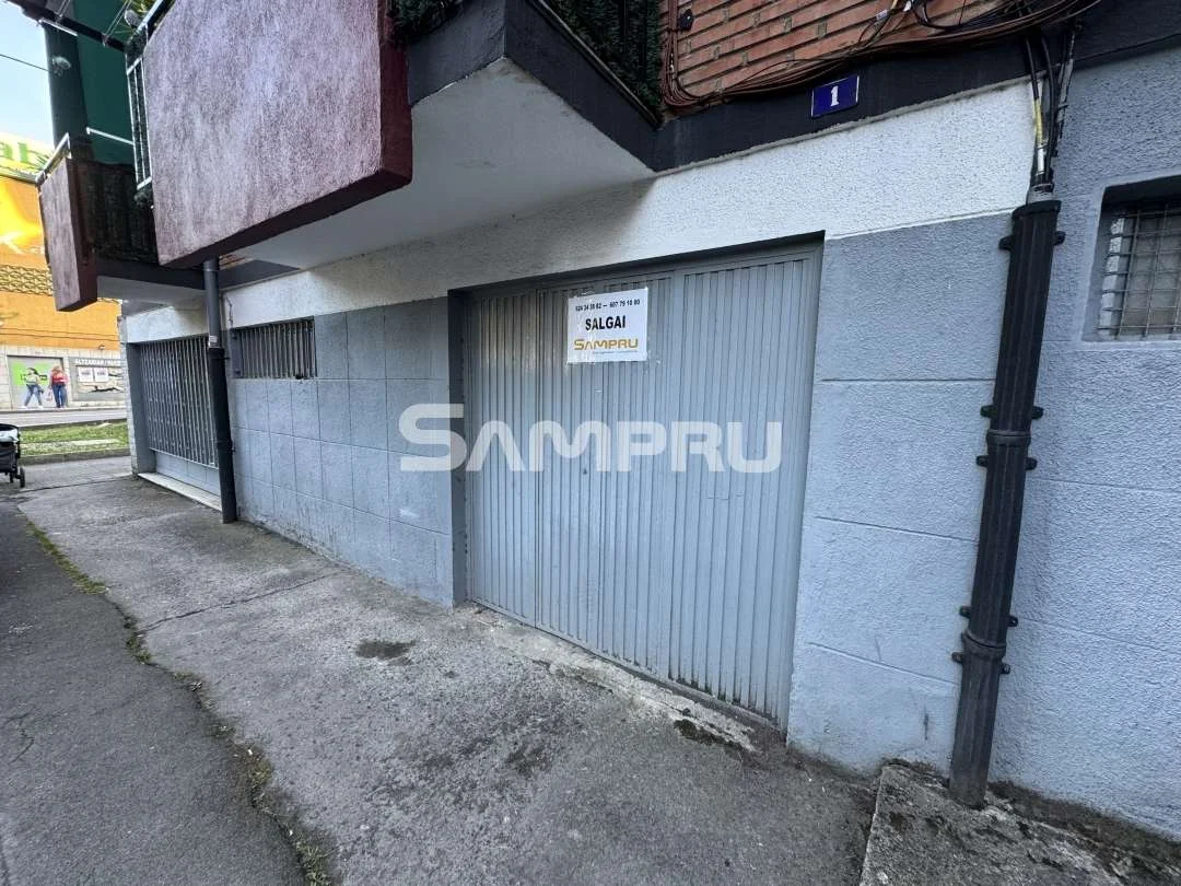 Local comercial a pie de calle en Arrasate