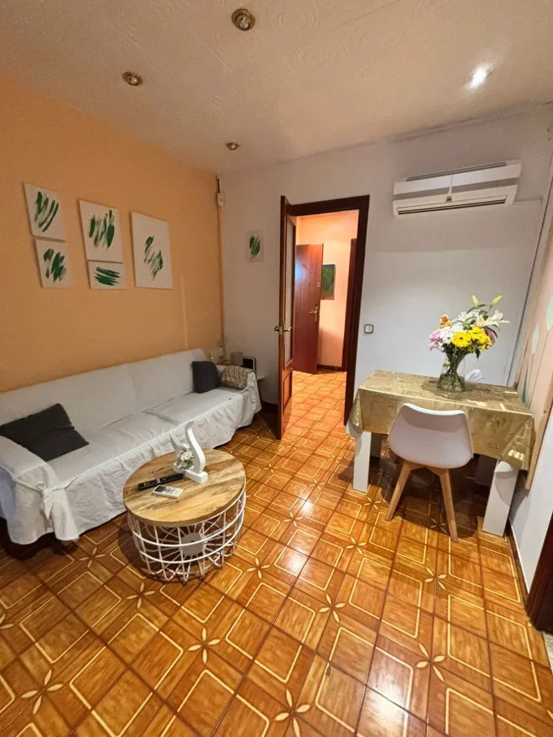 Apartamento luminoso en Fort Pienc, tres habitaciones