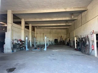 Licensed industrial warehouse in Los Dolores