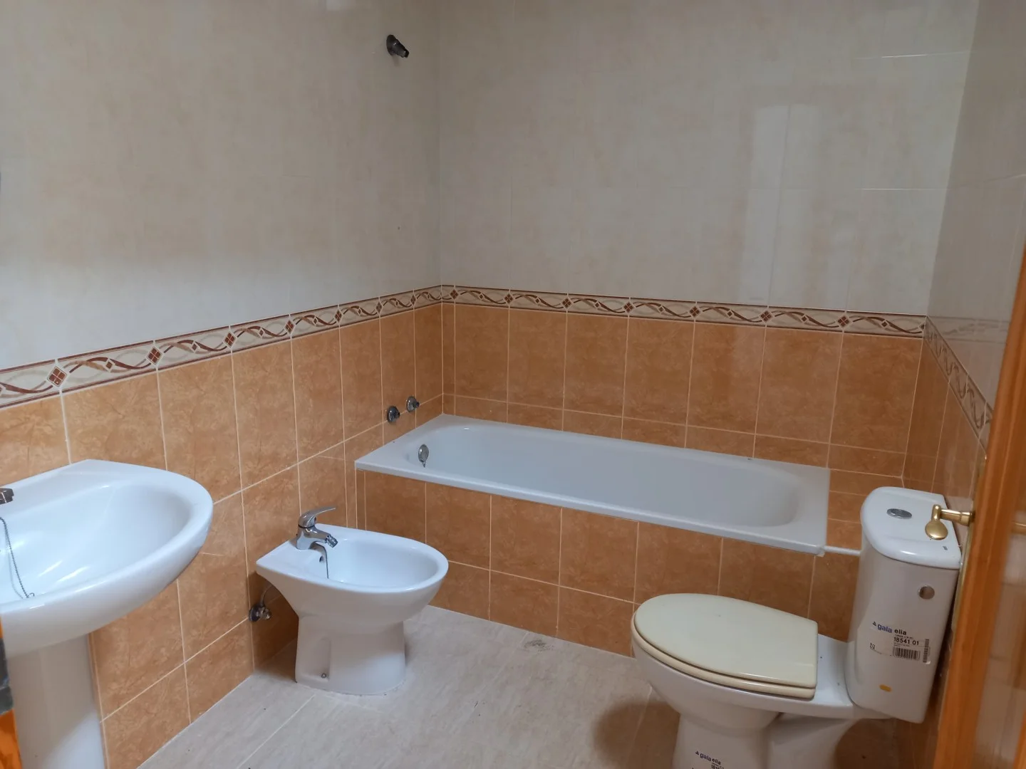 New three-bedroom house in La Aljorra