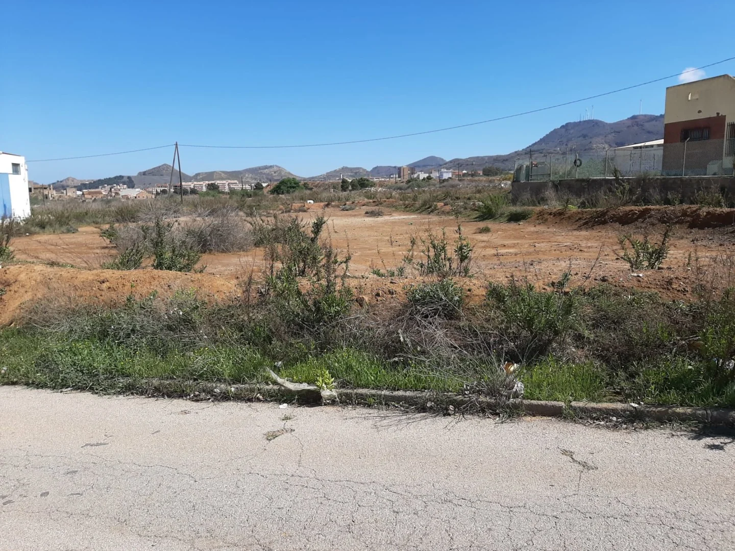 Industrial plot in Lo Tacón, 1,428 m²