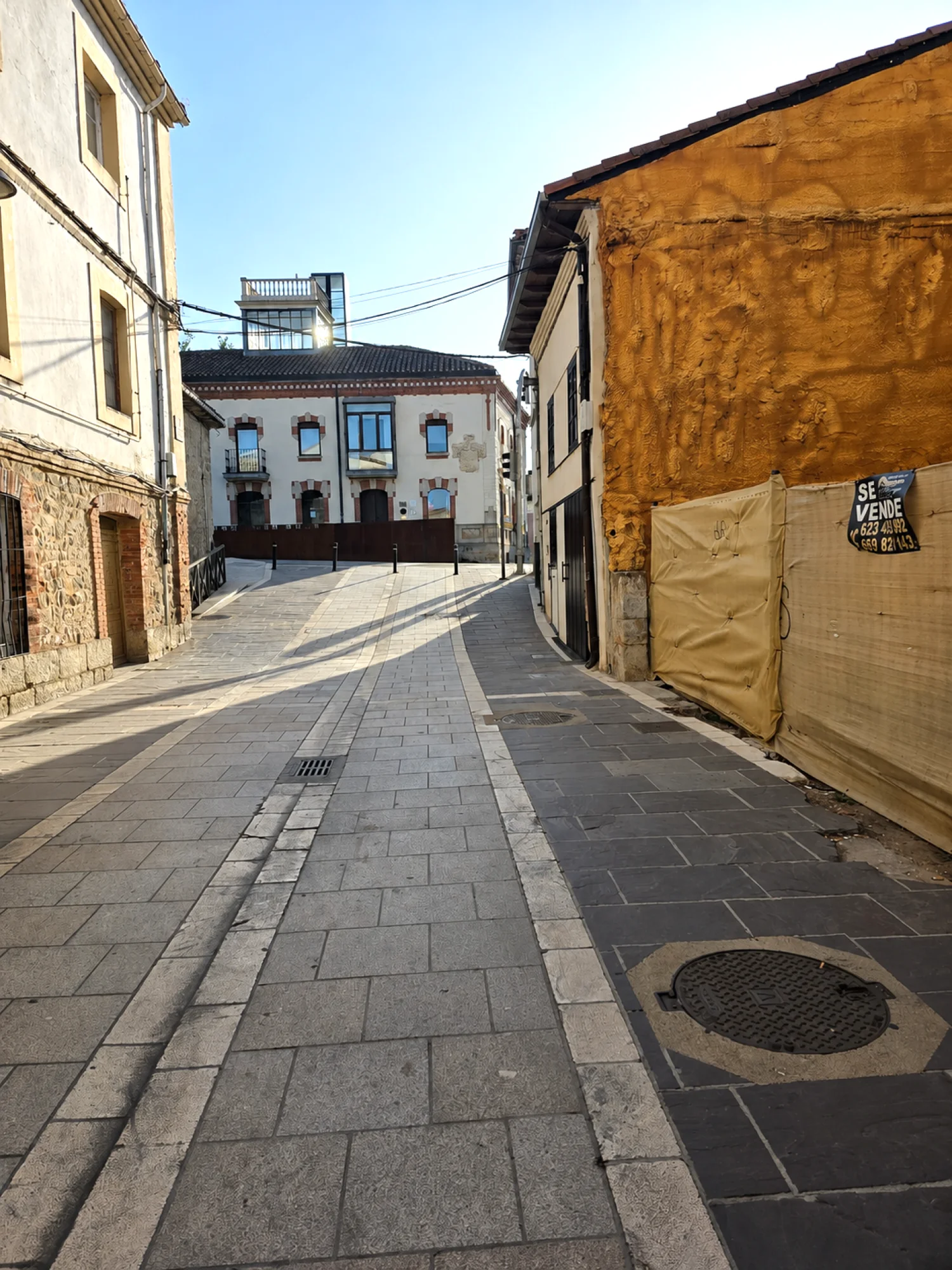 Urban buildable plot near Aguilar centre