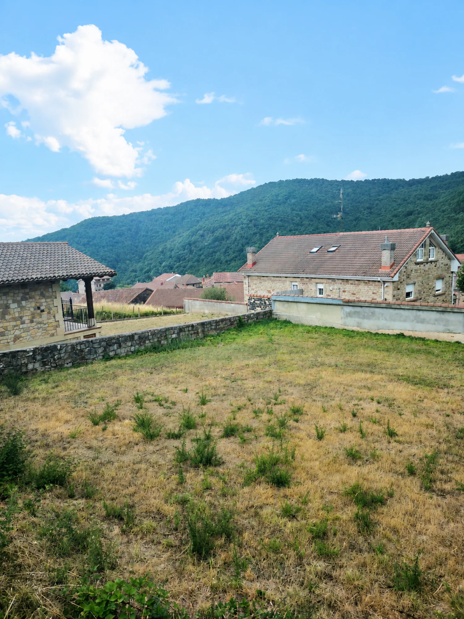 Brañosera urban plot, 360 m² buildable