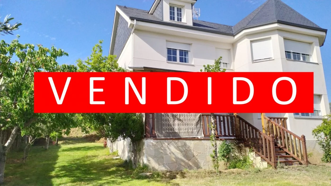 Independent chalet with 1,324 m² plot