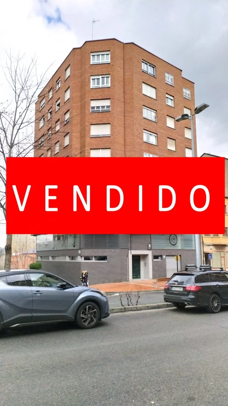 Four-bedroom flat near Ponferrada centre