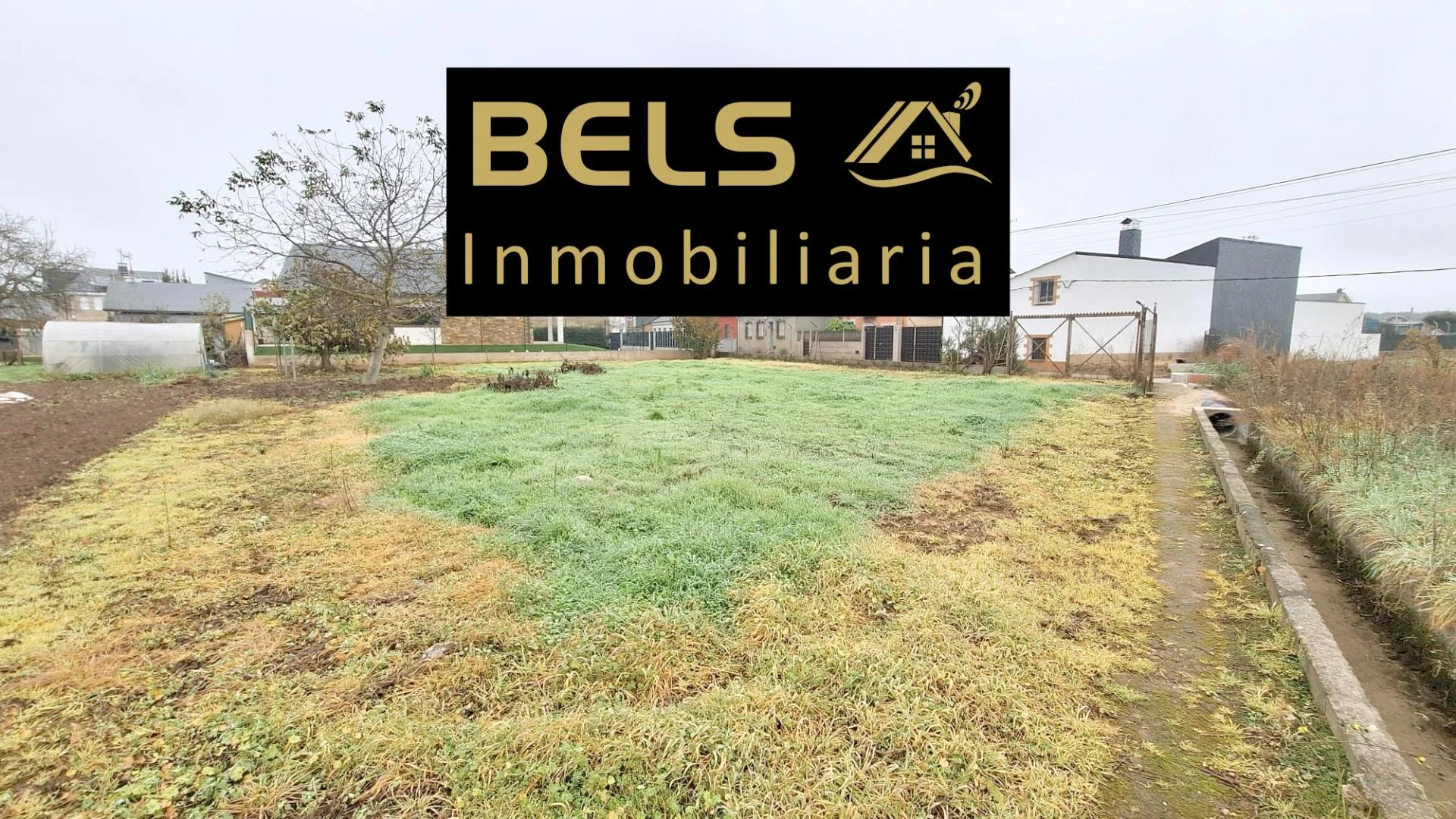 Solar urbano en Columbrianos, 761 m²