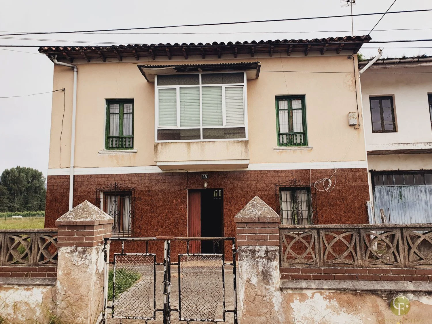 Rural finca house with redevelopment potential