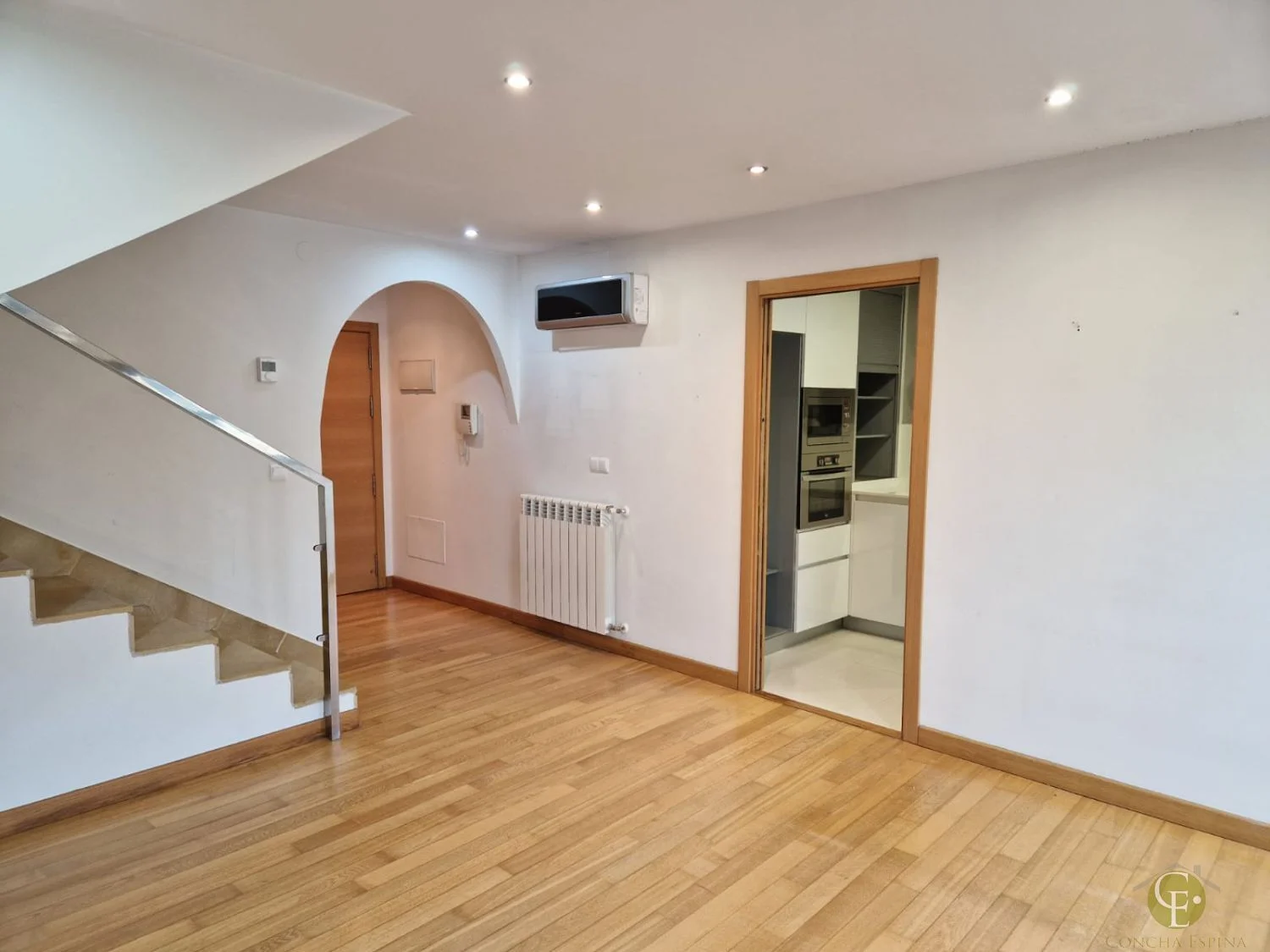 Central Torrelavega duplex with garage