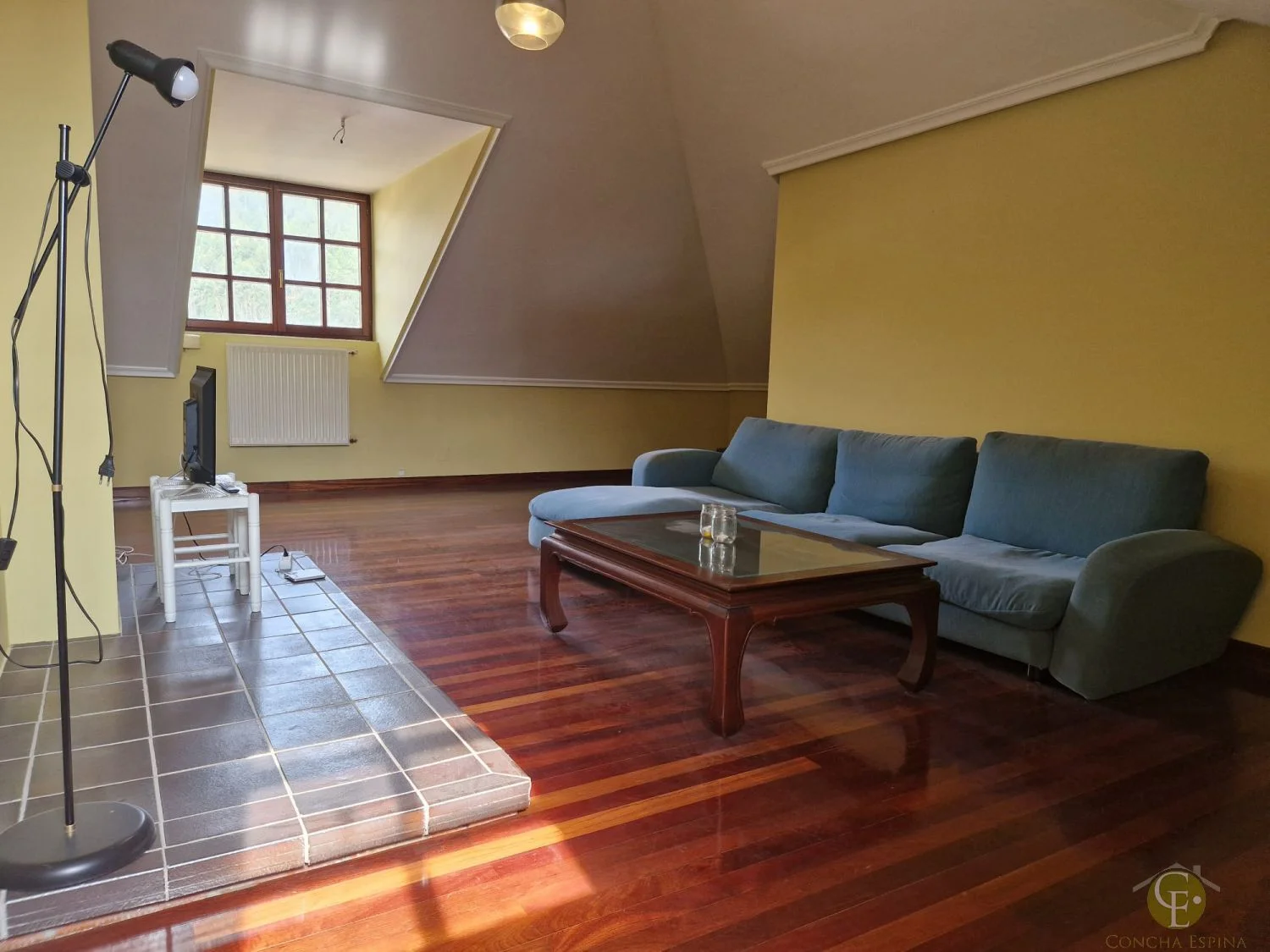 Attic flat in Cartes, two bedrooms