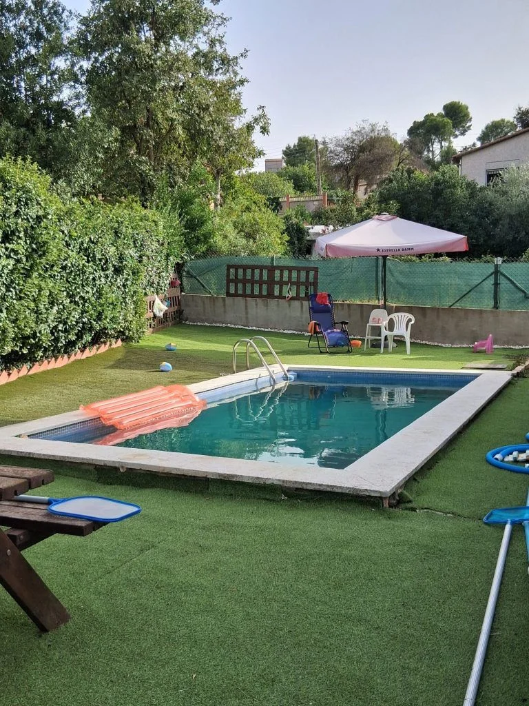 Chalet en Piera con piscina y 3 habitaciones