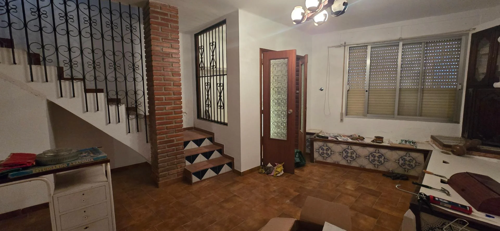 Central Lliria house with terrace