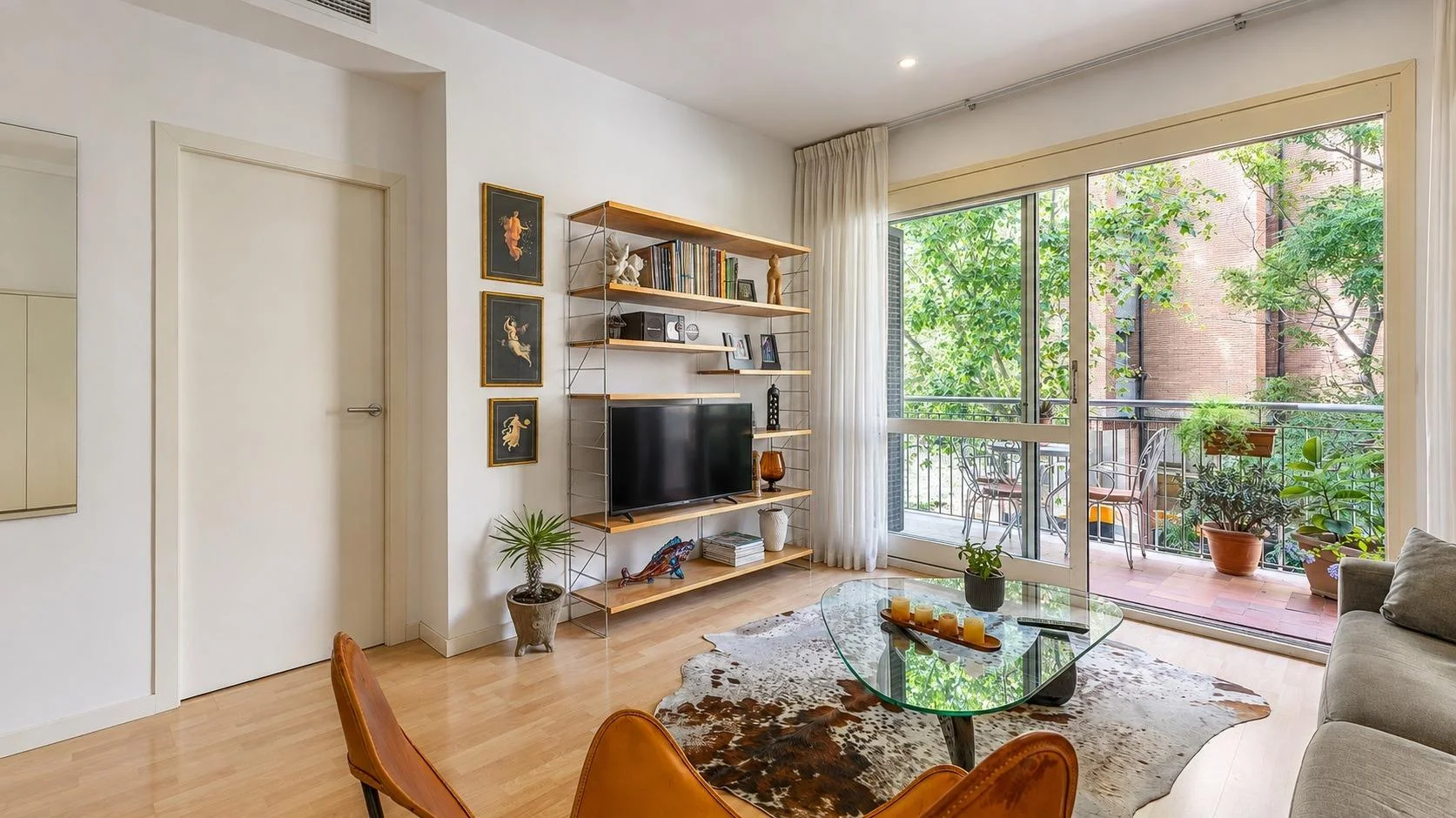 Renovated Barcelona flat, 3 bedrooms