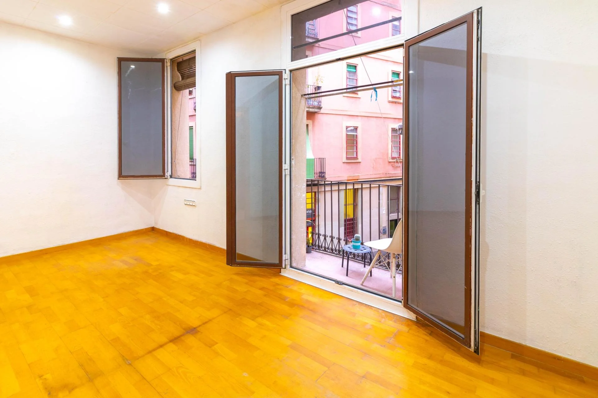 Piso céntrico en el Raval con potencial