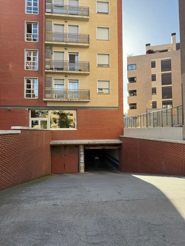 Plaza de garaje en Los Olivos, Huesca