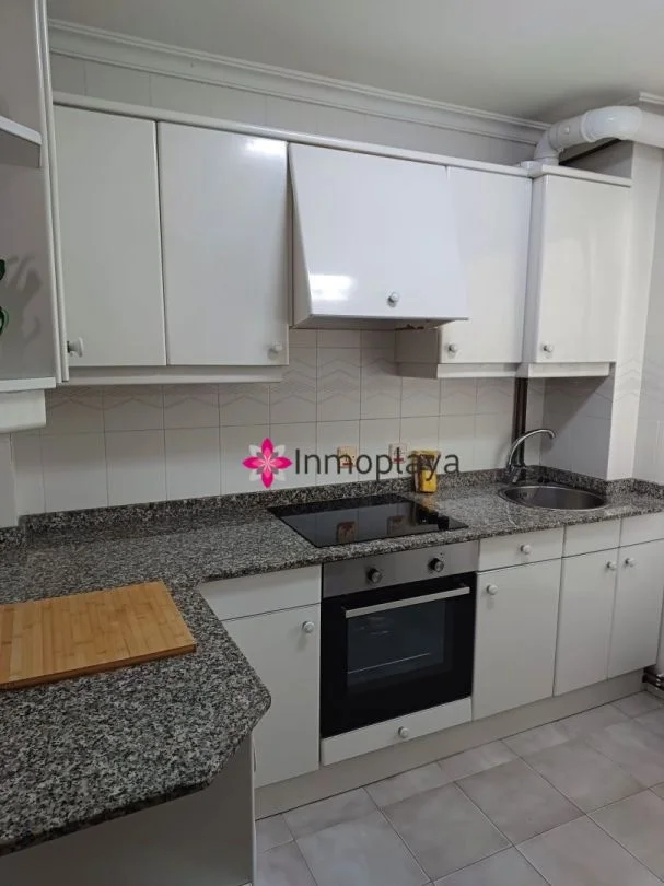 Apartamento de tres dormitorios cerca de la playa de Isla