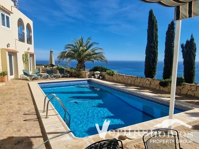 Private sea-view villa with pool