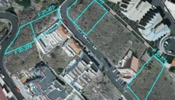 Urban land, 2,215 m² buildability