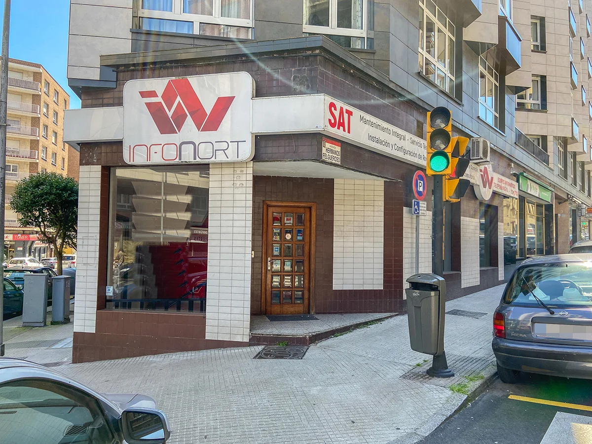 Local comercial en esquina de 160 m²
