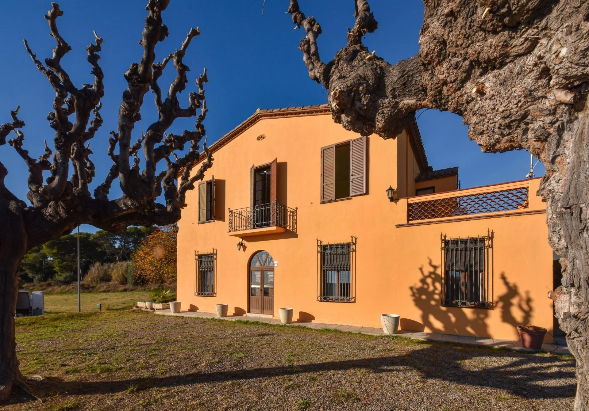 Masía histórica cerca de la costa