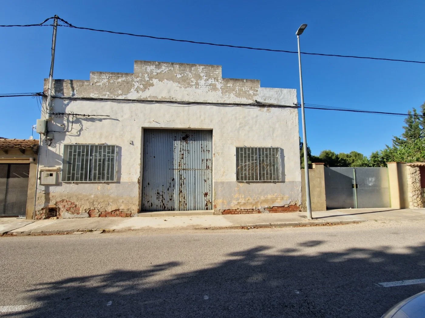 Industrial warehouse in Riu Nou, 583 m²