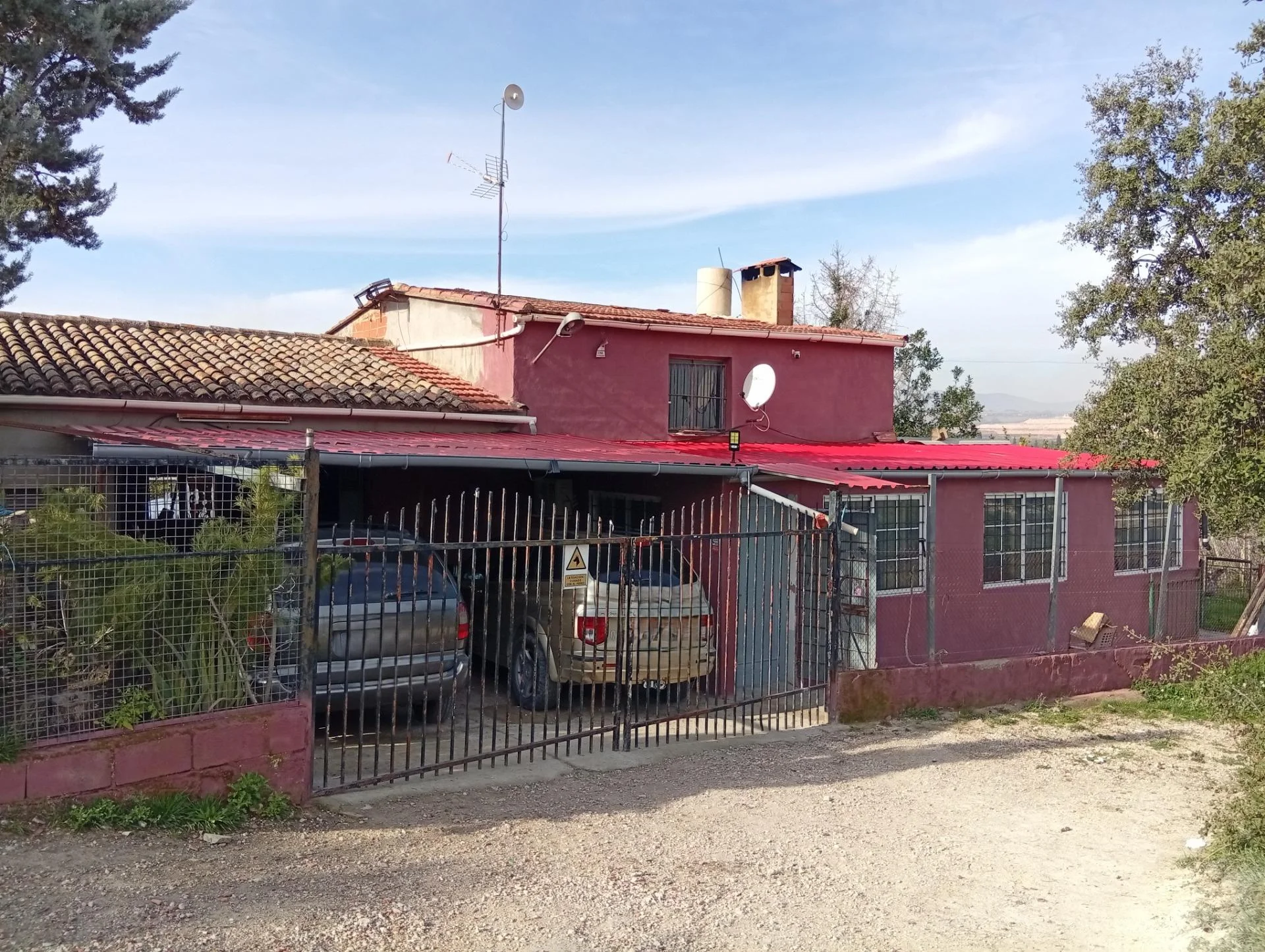 Country chalet with citrus farmland