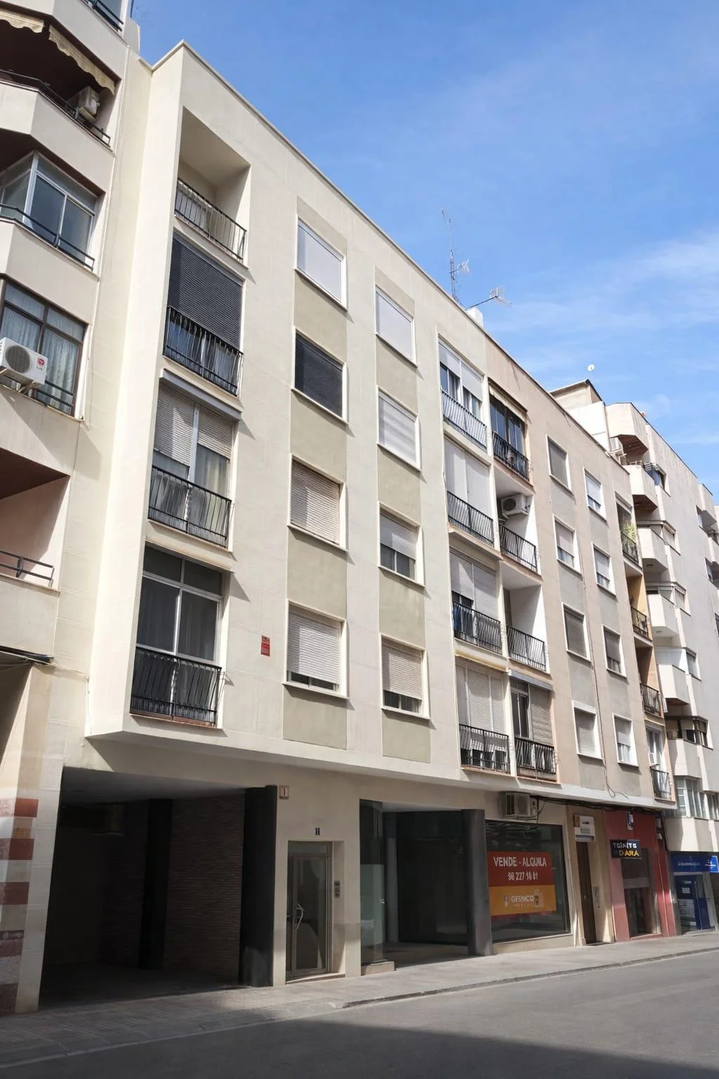 Renovated central flat, three bedrooms