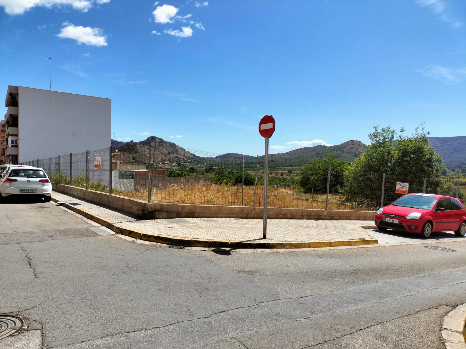 Urban plot with 17-home potential
