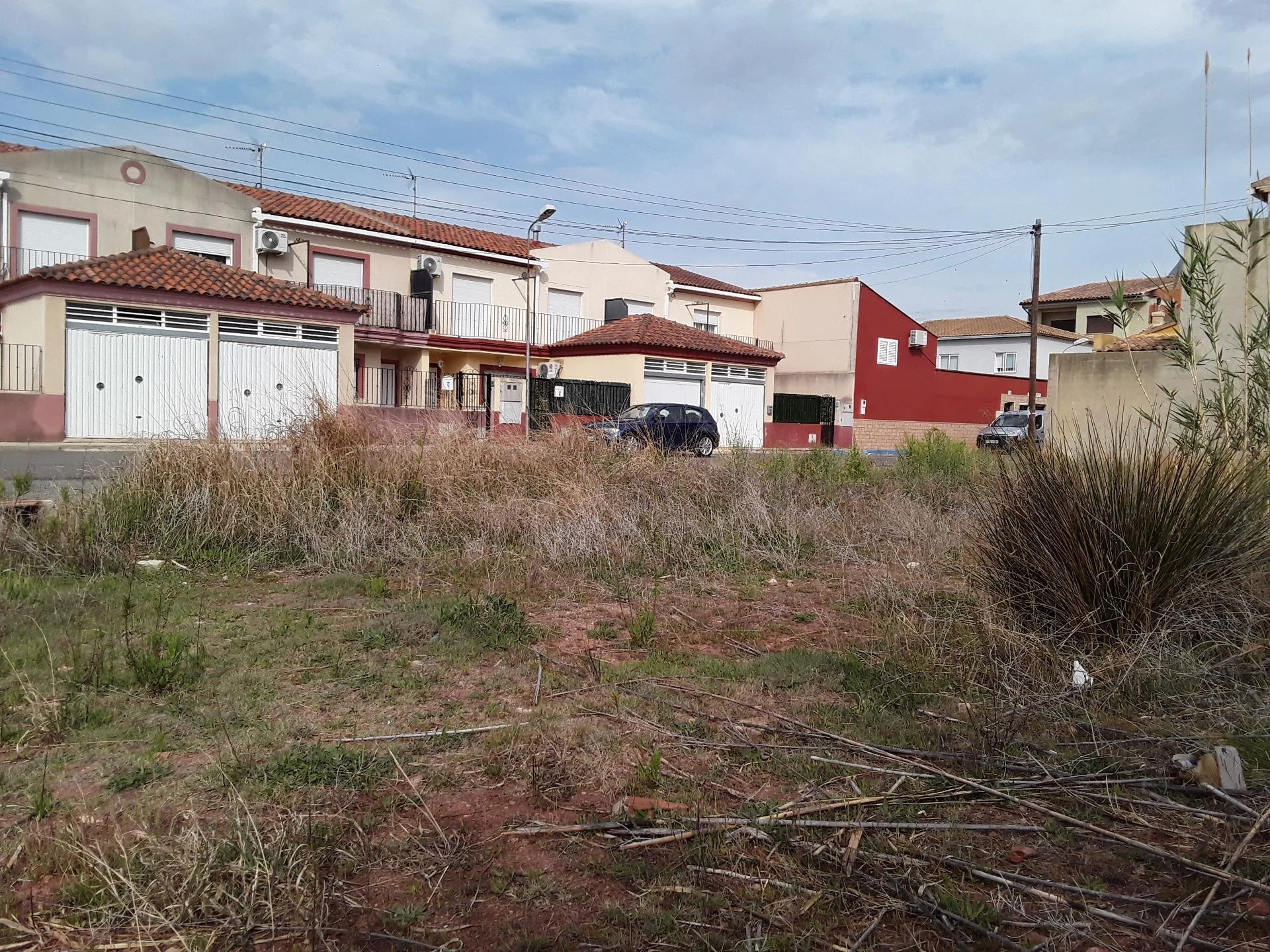 Developable plot in Chella, 192 m²