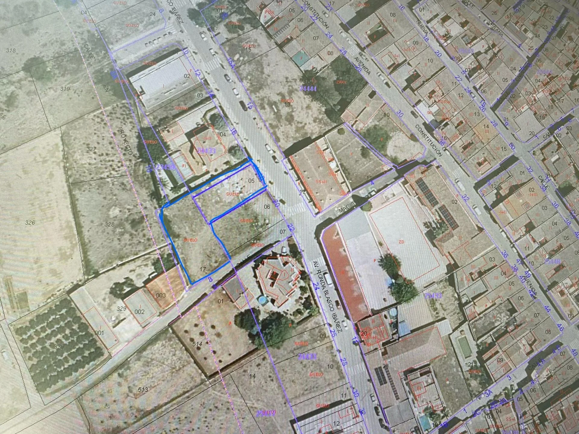 Large Chella plot with dual frontage