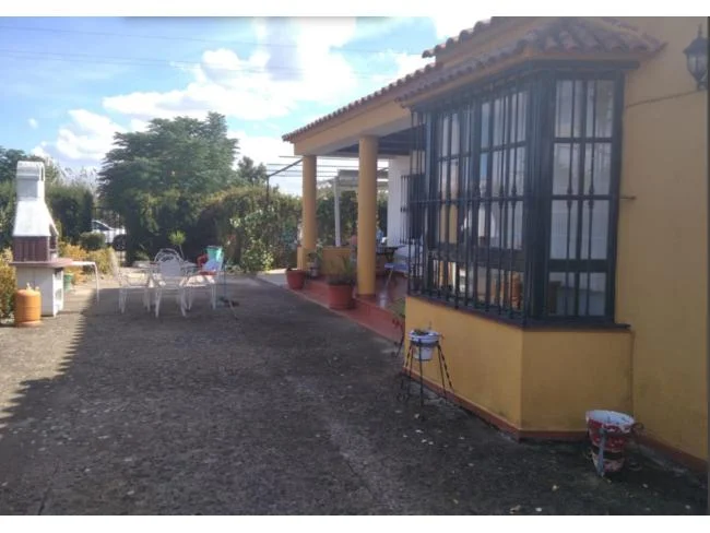 6,000 m² land parcel in Almendral